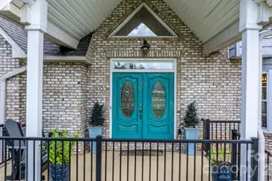 1801 Twin Ponds Dr, Hickory, NC 28602 - Photo 4