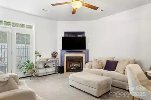 8211 Carob Tree Ln, Charlotte, NC 28215 - Photo 6