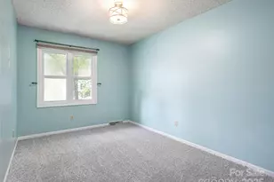 39 Golden Oaks Ln, Fletcher, NC 28732 - Photo 22