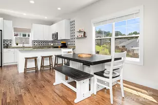 224 Oak Mdw Ln, Asheville, NC 28804 - Photo 10