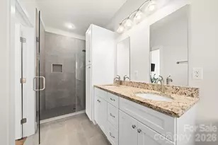 224 Oak Mdw Ln, Asheville, NC 28804 - Photo 22