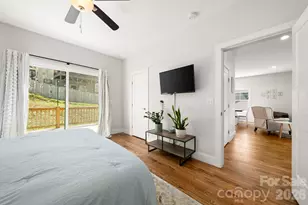 224 Oak Mdw Ln, Asheville, NC 28804 - Photo 18