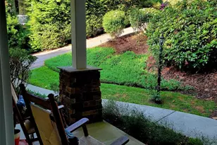 113 Chancery Ct, Flat Rock, NC 28731 - Photo 4