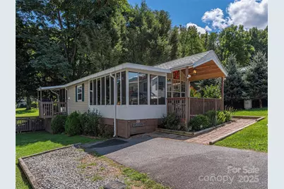 10 Valentine Drive, Maggie Valley, NC 28751 - Photo 2