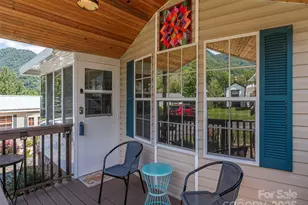 10 Valentine Dr, Maggie Valley, NC 28751 - Photo 6