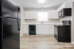 5520 The Plaza Rd, Charlotte, NC 28215 - Photo 4