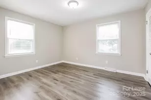 5520 The Plaza Rd, Charlotte, NC 28215 - Photo 12