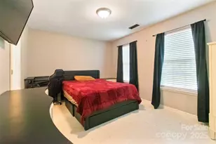 5541 Peachwood Dr, Charlotte, NC 28216 - Photo 14