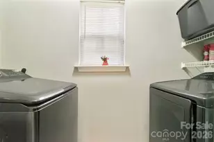 5541 Peachwood Dr, Charlotte, NC 28216 - Photo 12