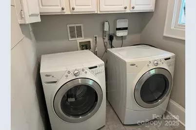 801 Hawthorne Lane, Charlotte, NC 28204 - Photo 2