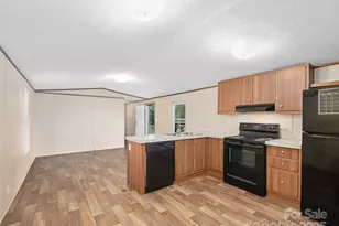 710 Greasy Creek Rd, Bakersville, NC 28705 - Photo 12