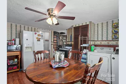 177 Dewey Avenue, Canton, NC 28716 - Photo 12