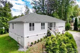 221 Dublin Ln, Columbus, NC 28722 - Photo 1