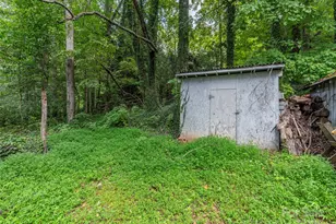 10 Beaverdam Knoll Rd, Asheville, NC 28804 - Photo 24