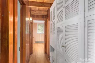 10 Beaverdam Knoll Rd, Asheville, NC 28804 - Photo 16