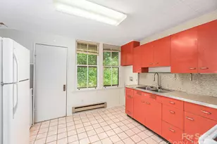 10 Beaverdam Knoll Rd, Asheville, NC 28804 - Photo 14