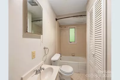 10 Beaverdam Knoll Road, Asheville, NC 28804 - Photo 18