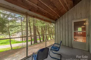 10 Beaverdam Knoll Rd, Asheville, NC 28804 - Photo 1