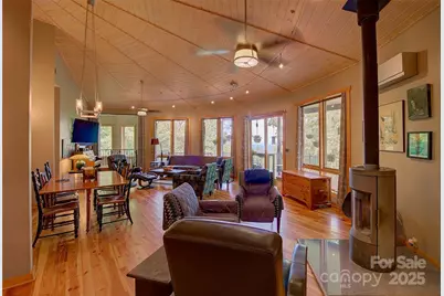 1024 Arrowhead Ridge Road, Spruce Pine, NC 28777 - Photo 10