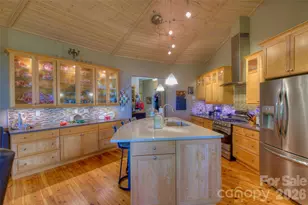 1024 Arrowhead Ridge Rd, Spruce Pine, NC 28777 - Photo 20
