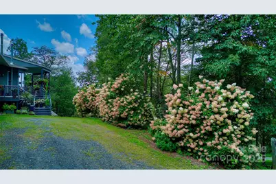 1024 Arrowhead Ridge Road, Spruce Pine, NC 28777 - Photo 38