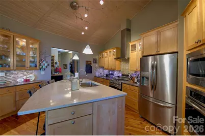 1024 Arrowhead Ridge Road, Spruce Pine, NC 28777 - Photo 24