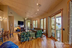 1024 Arrowhead Ridge Rd, Spruce Pine, NC 28777 - Photo 12