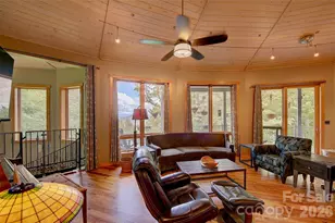 1024 Arrowhead Ridge Rd, Spruce Pine, NC 28777 - Photo 16