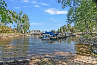 19002 Lakehouse Pointe Drive, Cornelius, NC 28031 - Photo 4