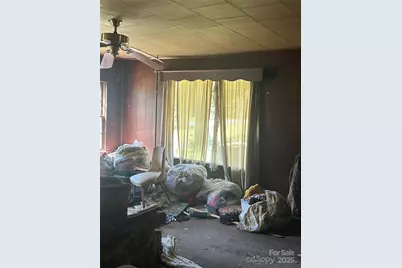 2009 Independence Square, Kannapolis, NC 28081 - Photo 10