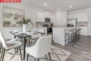 11301 Cardinal Crk Ave, Charlotte, NC 28215 - Photo 4