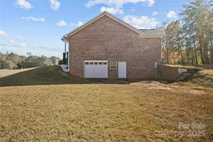 2247 Kingsburry Rd, York, SC 29745 - Photo 4