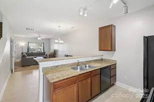 12720 Livengood Ln, Charlotte, NC 28269 - Photo 12