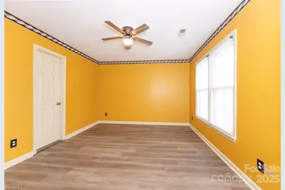 911 Shelby Drive #E, Greensboro, NC 27409 - Photo 24