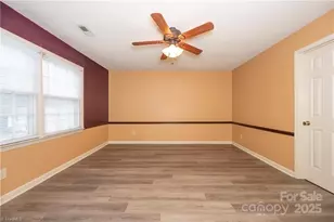 911 Shelby Dr, Greensboro, NC 27409 - Photo 20