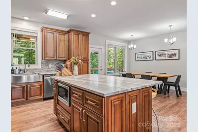 937 Monte Vista Road, Candler, NC 28715 - Photo 12