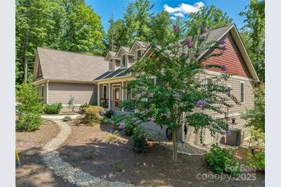 937 Monte Vista Road, Candler, NC 28715 - Photo 2