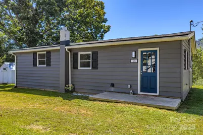 26 Center Street, Candler, NC 28715 - Photo 6