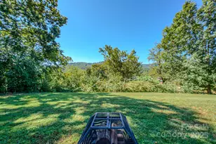 26 Center St, Candler, NC 28715 - Photo 4