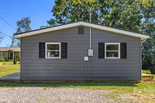 26 Center St, Candler, NC 28715 - Photo 22