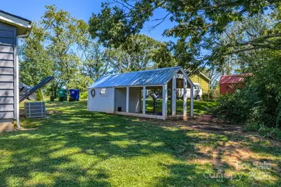 26 Center Street, Candler, NC 28715 - Photo 24