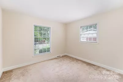 7113 Rockcliff Court, Charlotte, NC 28210 - Photo 16