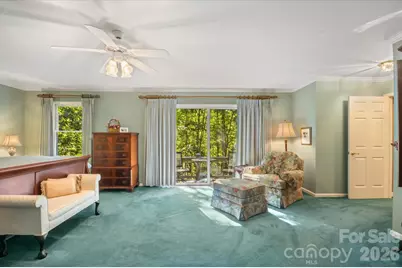 2240 E Cumming Woods Lane, Hendersonville, NC 28739 - Photo 16