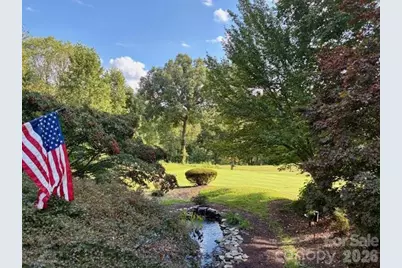 2240 E Cumming Woods Lane, Hendersonville, NC 28739 - Photo 28