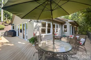 2240 E Cumming Woods Ln, Hendersonville, NC 28739 - Photo 32