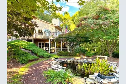 2240 E Cumming Woods Lane, Hendersonville, NC 28739 - Photo 30