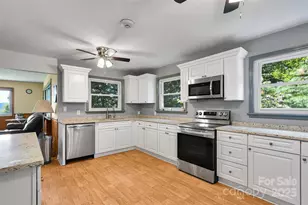 371 Heatherly Heights Rd, Saluda, NC 28773 - Photo 8