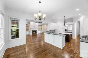 8928 Heydon Hall Cir, Charlotte, NC 28210 - Photo 4