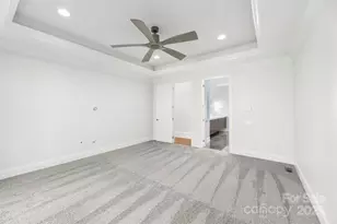 8928 Heydon Hall Cir, Charlotte, NC 28210 - Photo 8