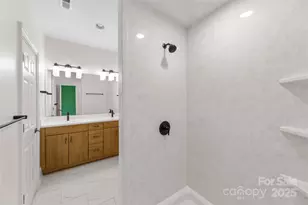 8928 Heydon Hall Cir, Charlotte, NC 28210 - Photo 22